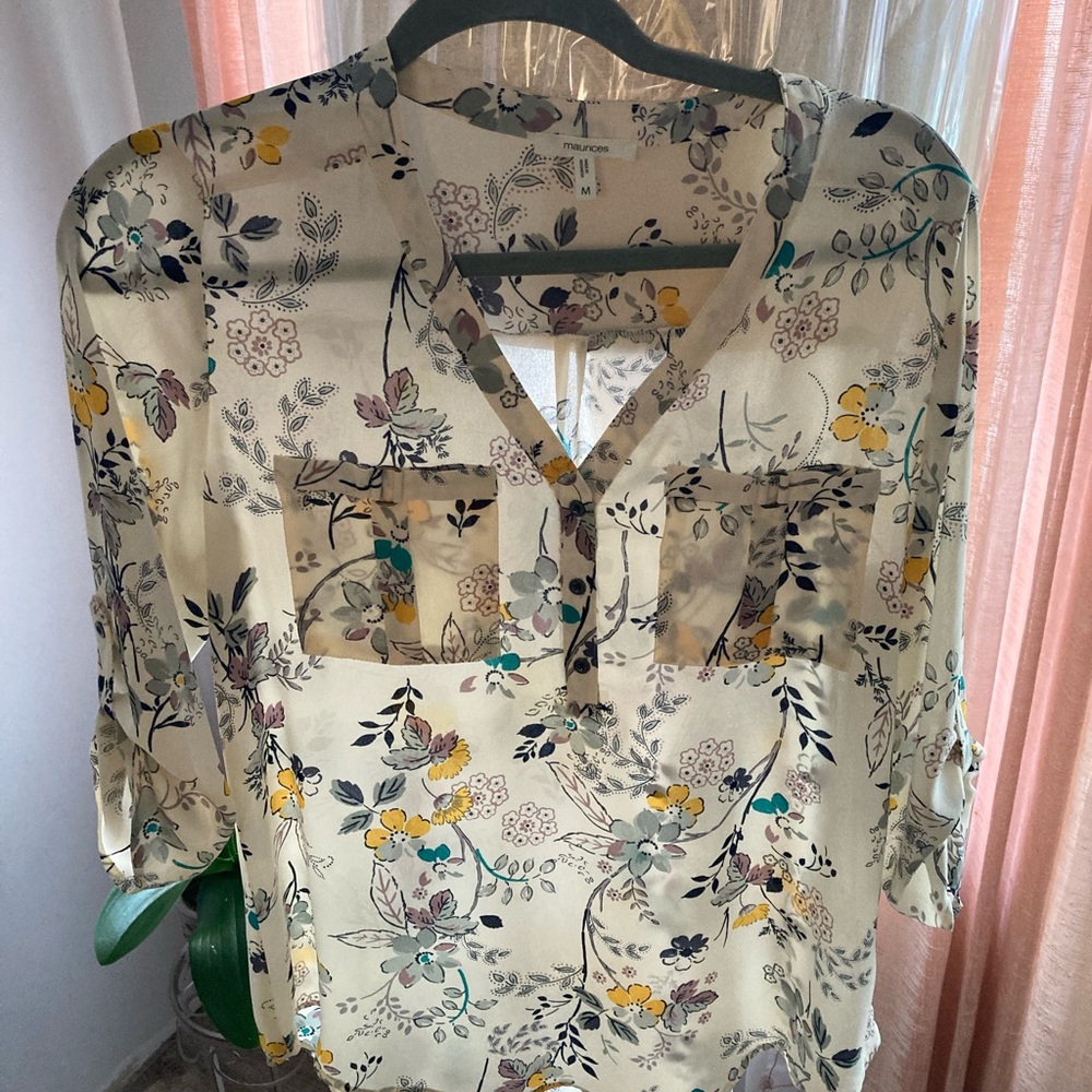 Floral V-Neck Blouse